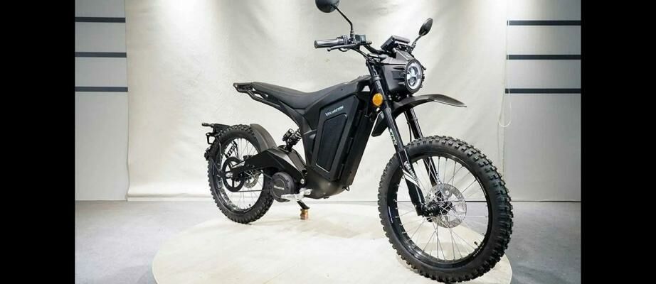 VMX-08: Motor Listrik Trail Ringan dengan Jarak Tempuh 270 km