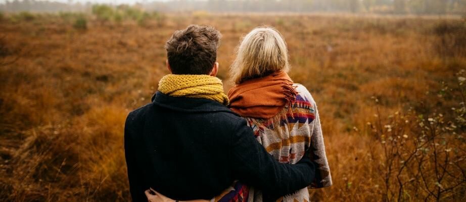 77+ Pertanyaan buat Pacar, dari Lucu sampai Susah Dijawab