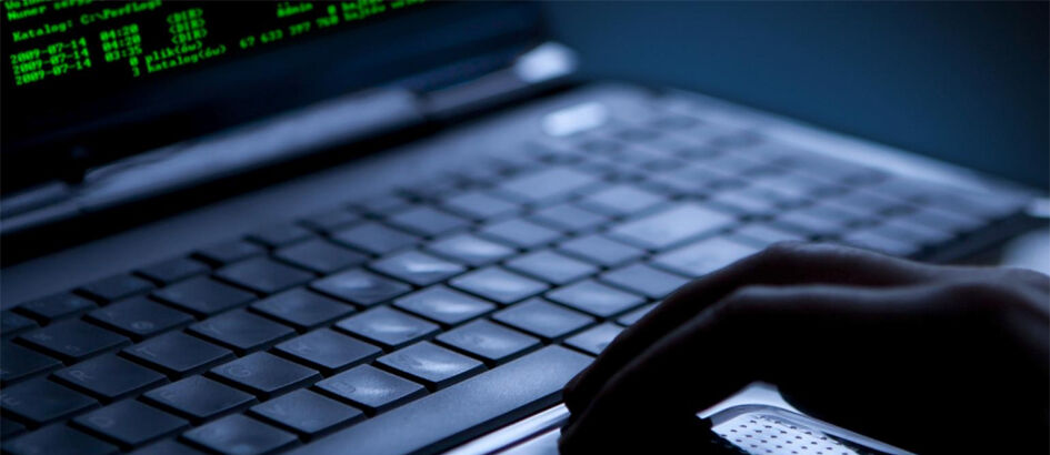 Kerja Dengan Gaji Gede Bermodalkan 'Hacking', Haram Gak Ya?