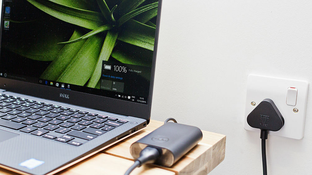 Charge laptop meski baterai tidak habis