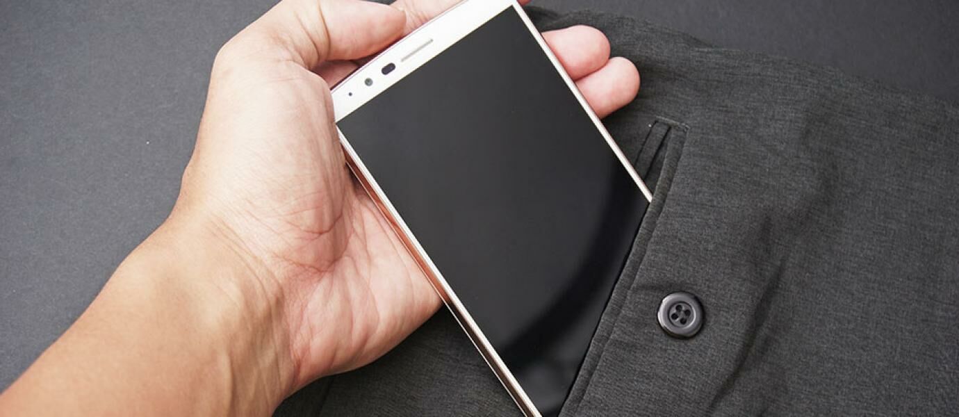 Inilah 4 Cara Menyimpan Smartphone yang Benar, Jangan Salah Ya!  JalanTikus.com