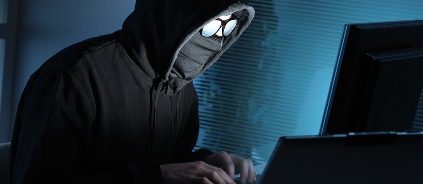 Cara Mudah Melindungi PC dari Hacker Saat Kamu Diintai