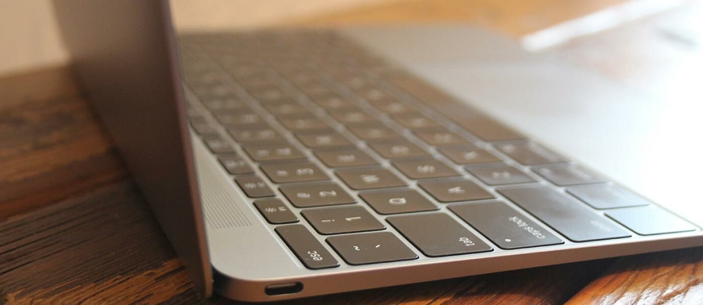 6 Cara Memperbaiki Keyboard Laptop yang Tidak Berfungsi - JalanTikus.com