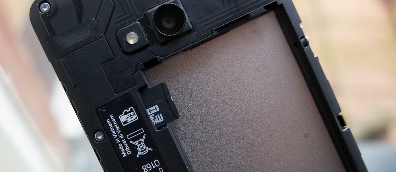 How to Choose the Right MicroSD For Android Smartphones