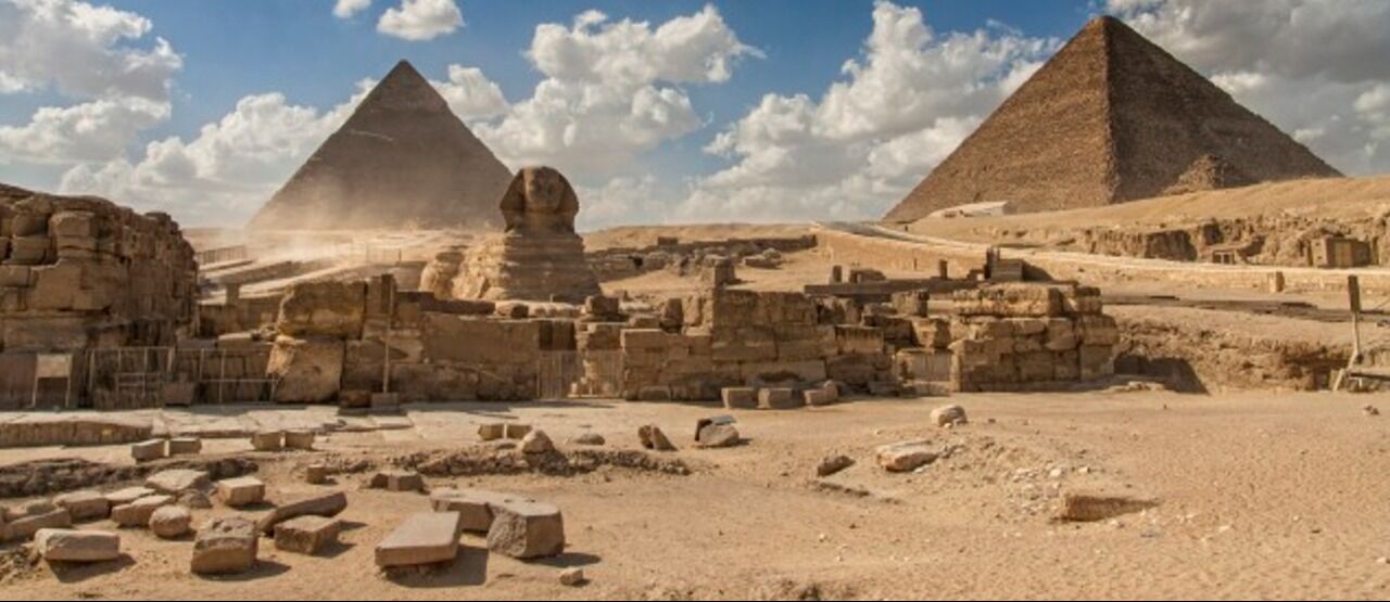 Piramida Mesir 7f254