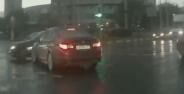 Penampakan Mobil Hantu Di Persimpangan Jalan Yang Berhasil Terekam Kamera Banner
