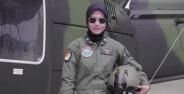 Kisah Anak Tukang Jagung Bakar Sukses Jadi Pilot Wanita Pertama Di Tni Ad Ca295 E85bc