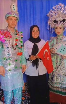 Gadis Maluku Dinikahi Pria Turki 39fe2