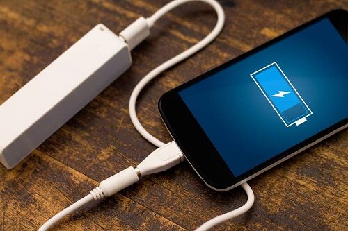 bahaya-ngecas-pake-charger-palsu (4)