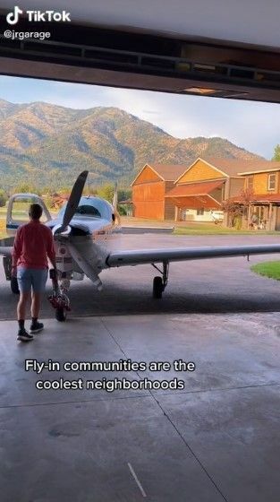 Fly In Community Bec40 B6aaf