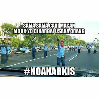 Meme Demo Taksi Blue Bird 7