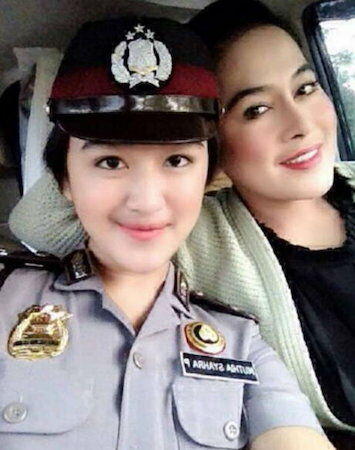 Anak Artis Jadi Polisi D72e9