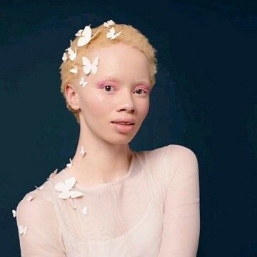 Thando Hopa 10118