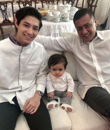 Artis Dan Adiknya Ini Beda Usia Jauh Tapi Saling Sayang Custom 76671