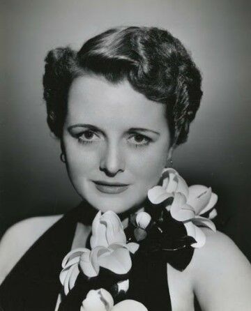 Gertrude Astor 7d335