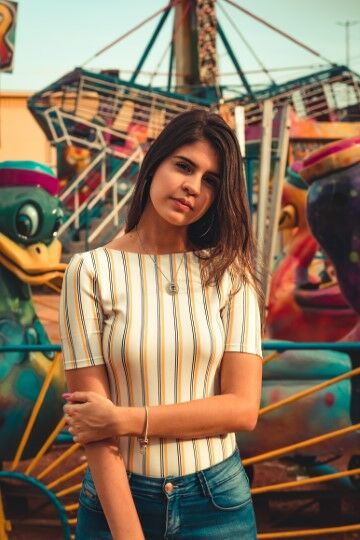 Foto Wanita Cantik Berkulit Eksotis A5093