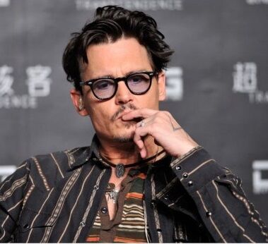 Johnny Depp Aktor Terkenal Yang Hidupnya Boros 55ee0