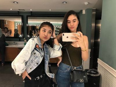 Artis Kakak Adik A6798