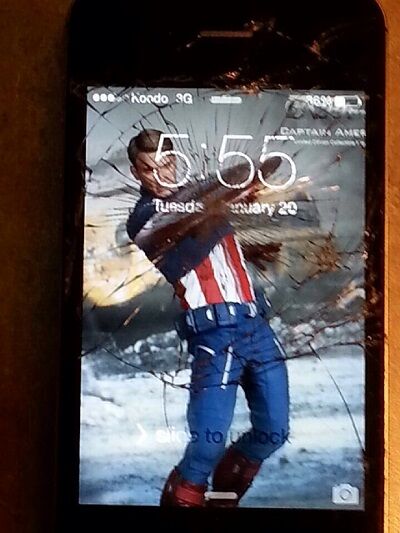Layar Smartphone Retak 27