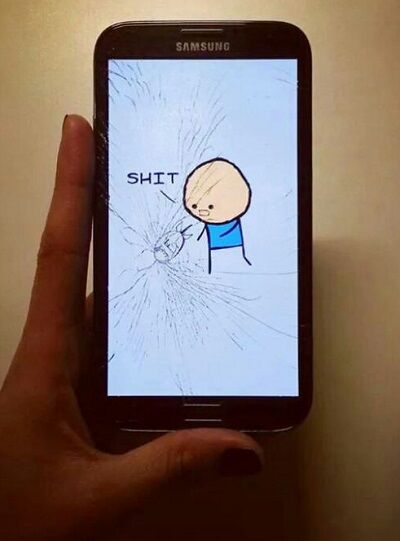Layar Smartphone Retak 8