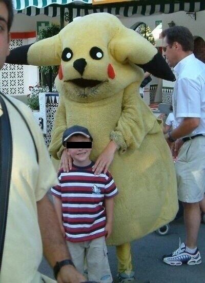 Pikachu Jijik 2