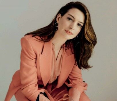 Anne Hathaway 2b1c7