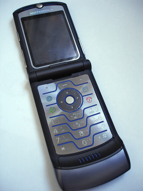 10 Handphone Unik Yang Pernah Dijual 1