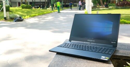 Gigabyte Aero 15x Laptop Gaming Slim Spek Dewa 1