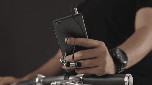 Headset Xiaomi Terbaik Harga Murah 4