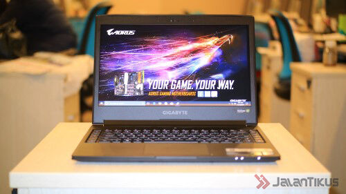 Gigabyte Aero Series Laptop Gaming Tipis 9 Wm