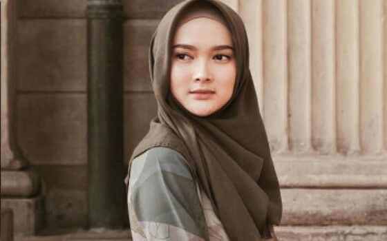 Selebgram Hijab Tercantik Di Indonesia