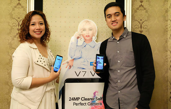 hands-on-vivo-v7-6