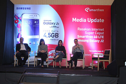Smartfren Samsung Galaxy J2 3