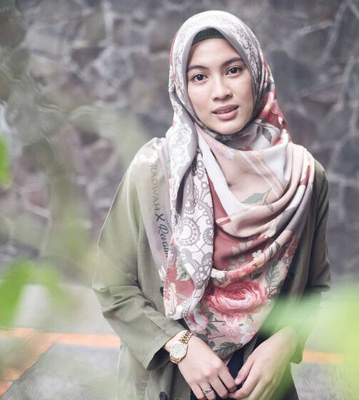 Poto Wanita Hijab - foto cewek cantik