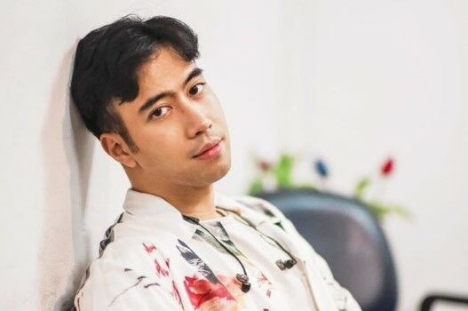 Artis Yang Sembuh Dari Depresi 4b360
