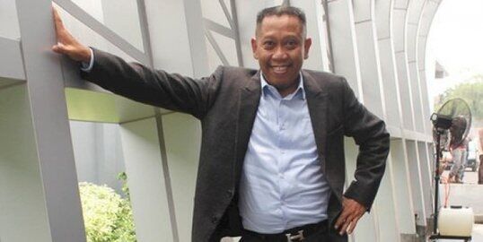 Artis Ngontrak Rumah 5 09594