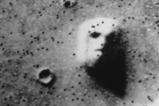 Wajah Manusia Di Mars 11b8e