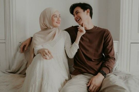 Pasangan Artis Indonesia Yang Jalani Puasa Sebagai Suami Istri Di Ramadhan 2021 Ba1fb