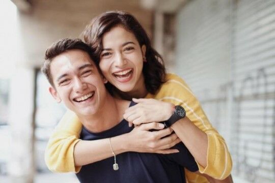 Putri Dan Adipati 65175
