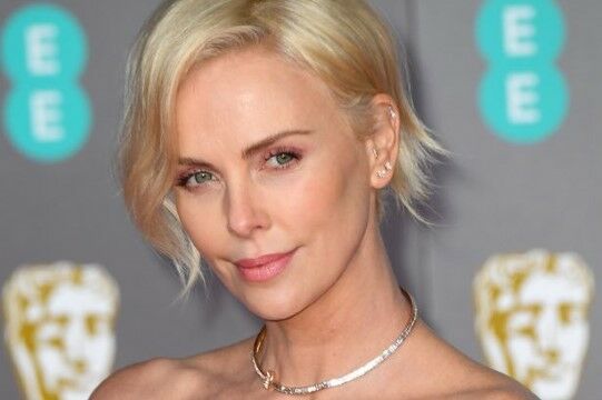 1 Charlize Theron D761b