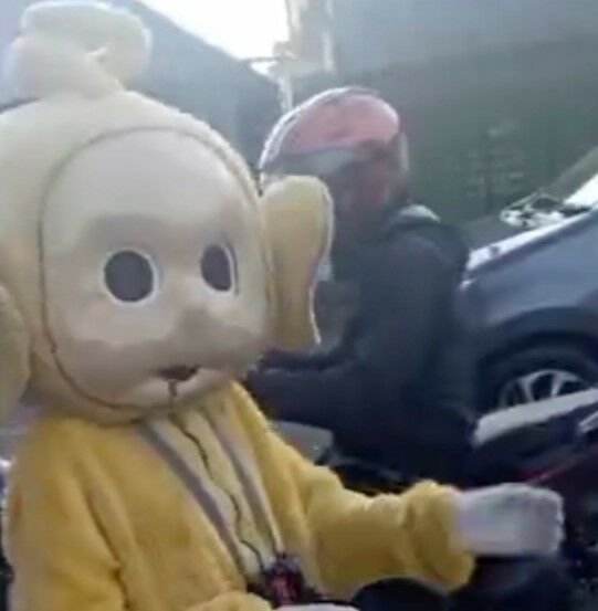 Berkeliling Jadi Laa Laa Teletubbies 67db1