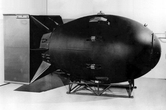 Bom Fat Man F957c