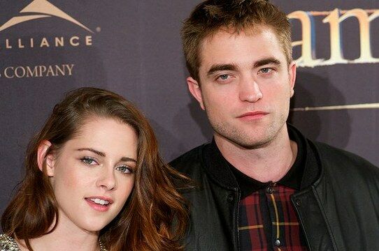 Kristen Stewart Dan Robert Pattinson Cc49b