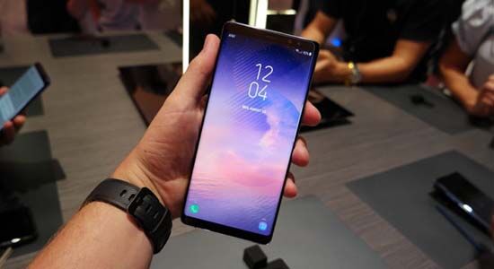 Samsungtantangiphonex02