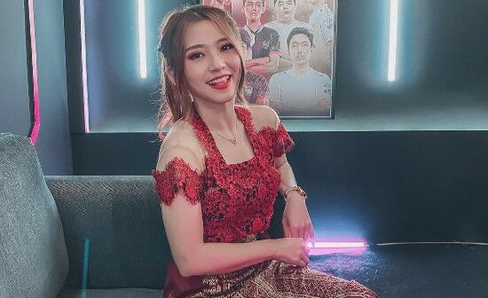 Clara Mongstar Caster 448f1