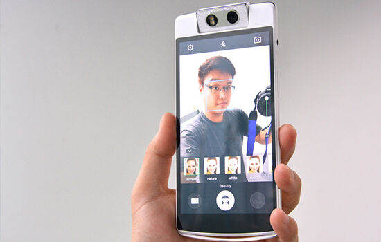 Smartphone Dengan Kamera Depan Terbaik 9