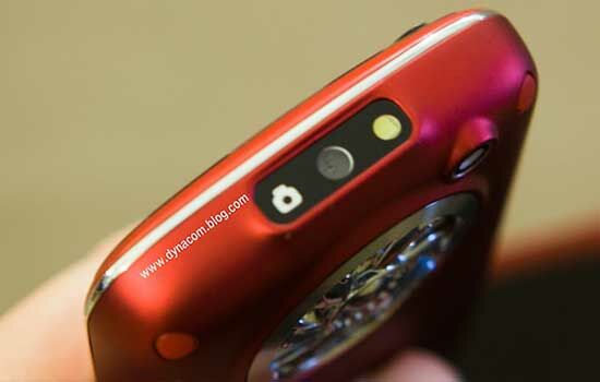 Handphone Dengan Desain Unik 20