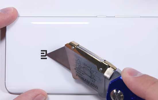 Xiaomi Mi 5 Bengkok 3