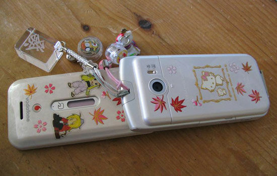 Kebiasaan Unik Orang Jepang Saat Pake Smartphone 5