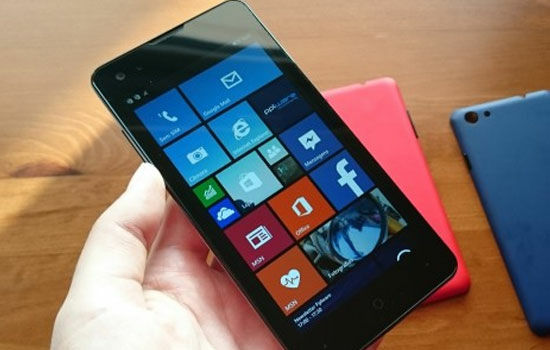Smartphone Dengan Nama Jelek 9